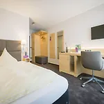 Luecke Hotel