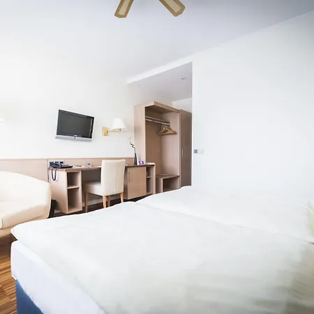 Hotel Luecke