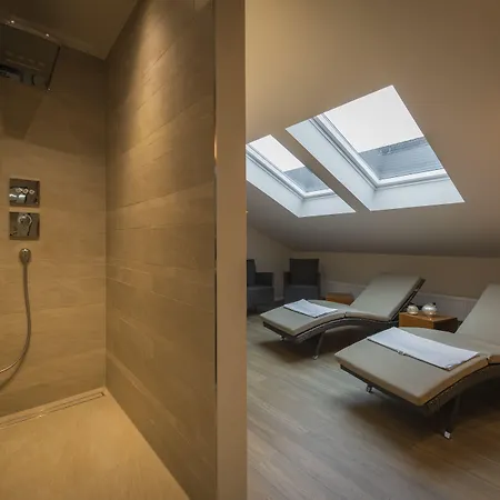 Hotel Luecke 4*