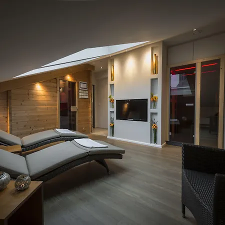 Luecke Hotel