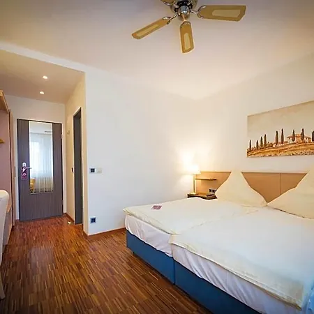 Luecke Hotel 4*