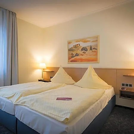Luecke 4* Rheine